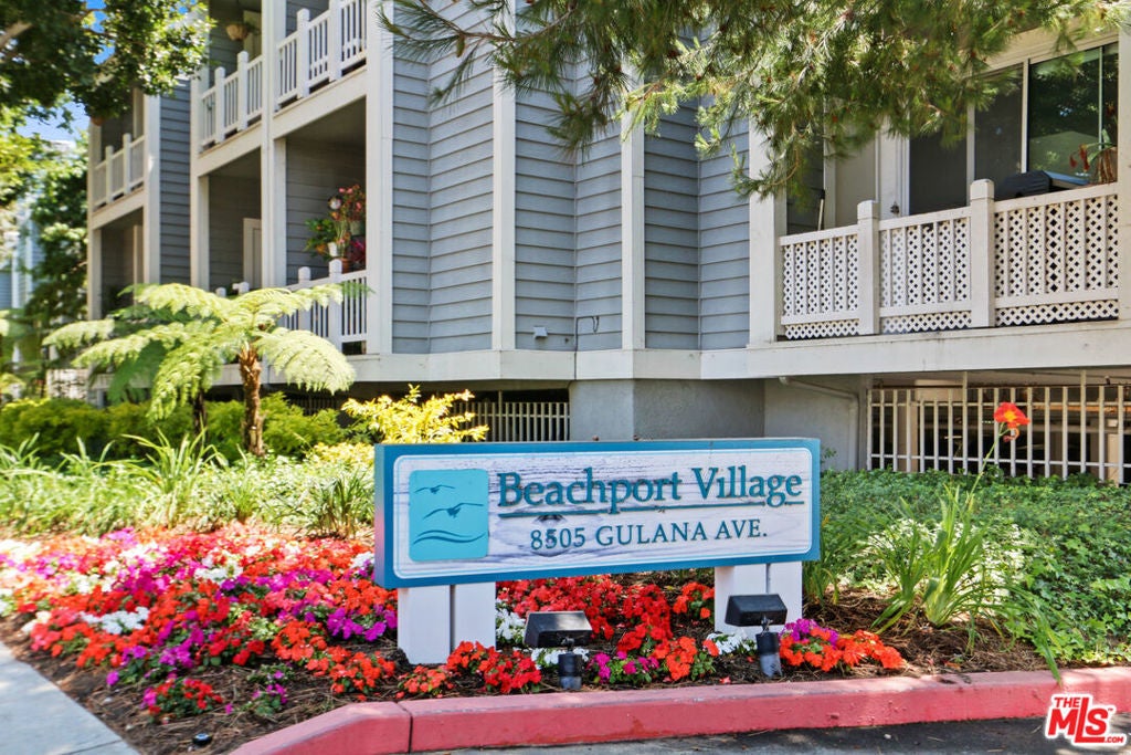 Photo of Listing #25507693