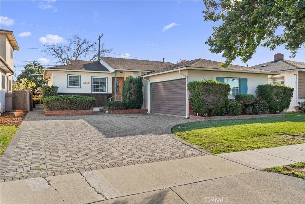 2326 W 181st Street