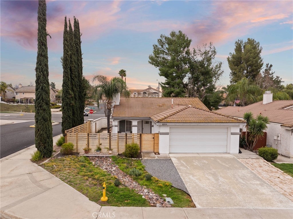 Photo of Listing #SW25047233