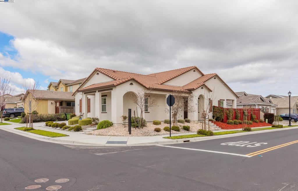 Photo of Listing #41088550