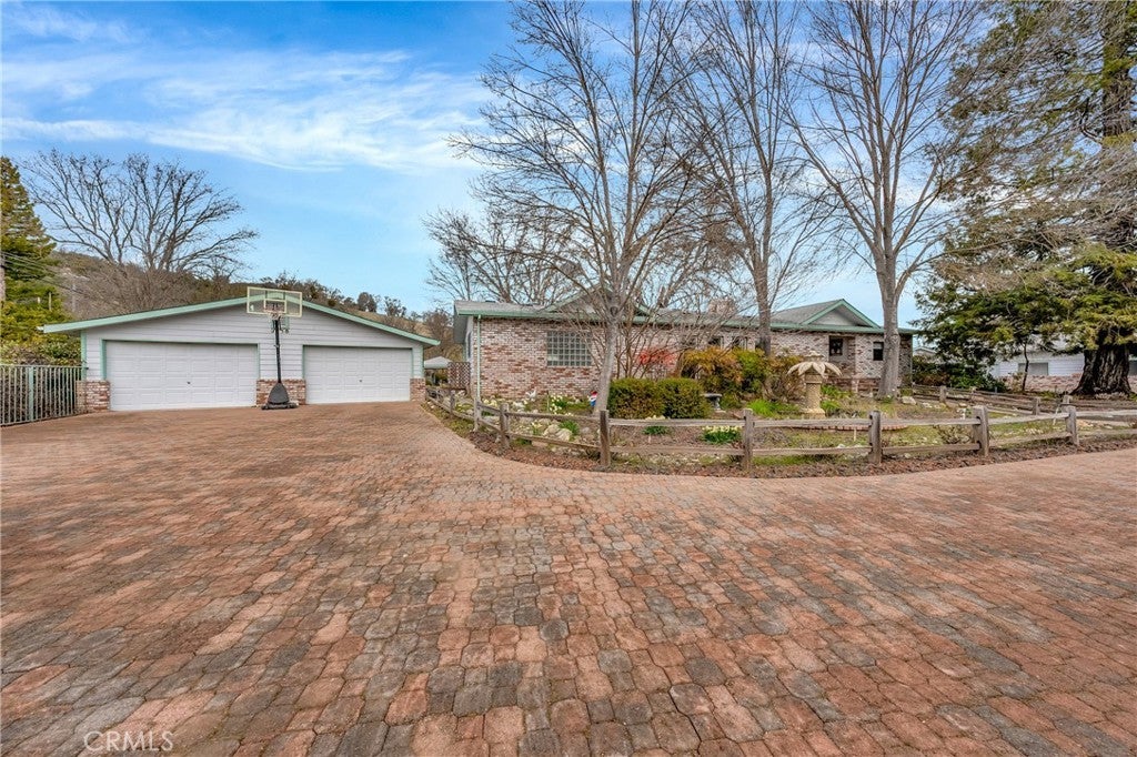 Photo of Listing #LC25050676