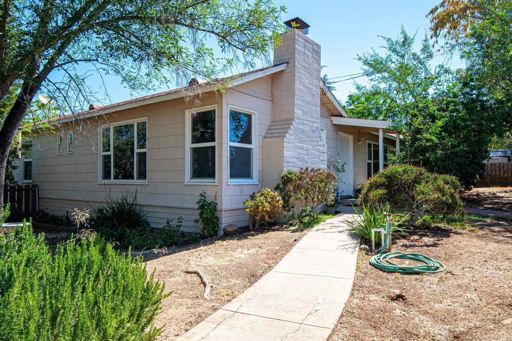 Photo of Listing #PTP2501693