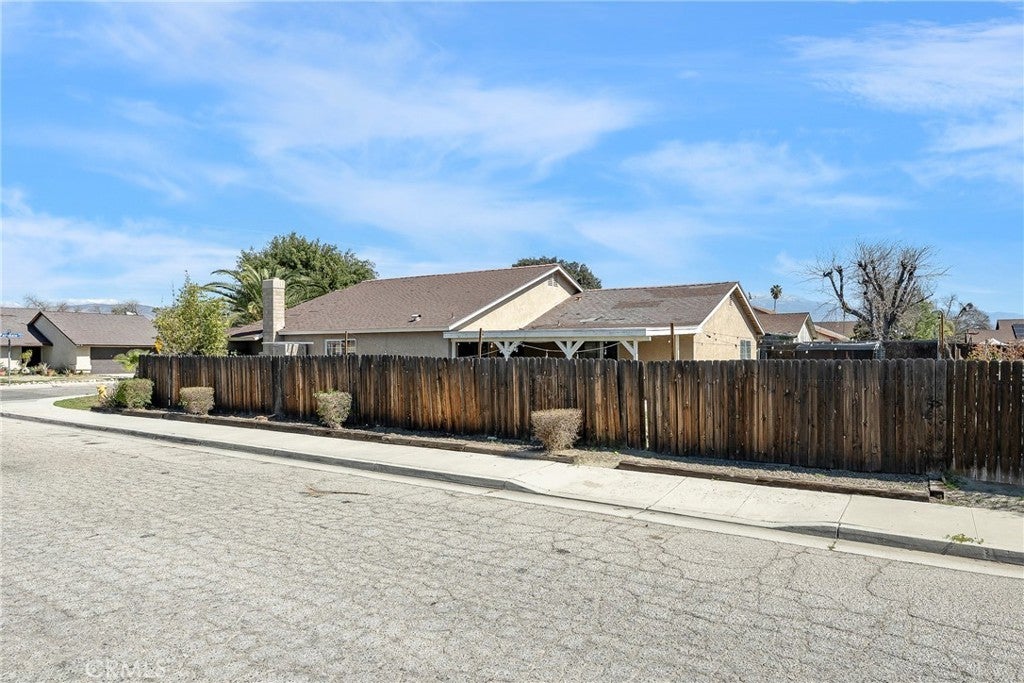 Photo of Listing #CV25041460