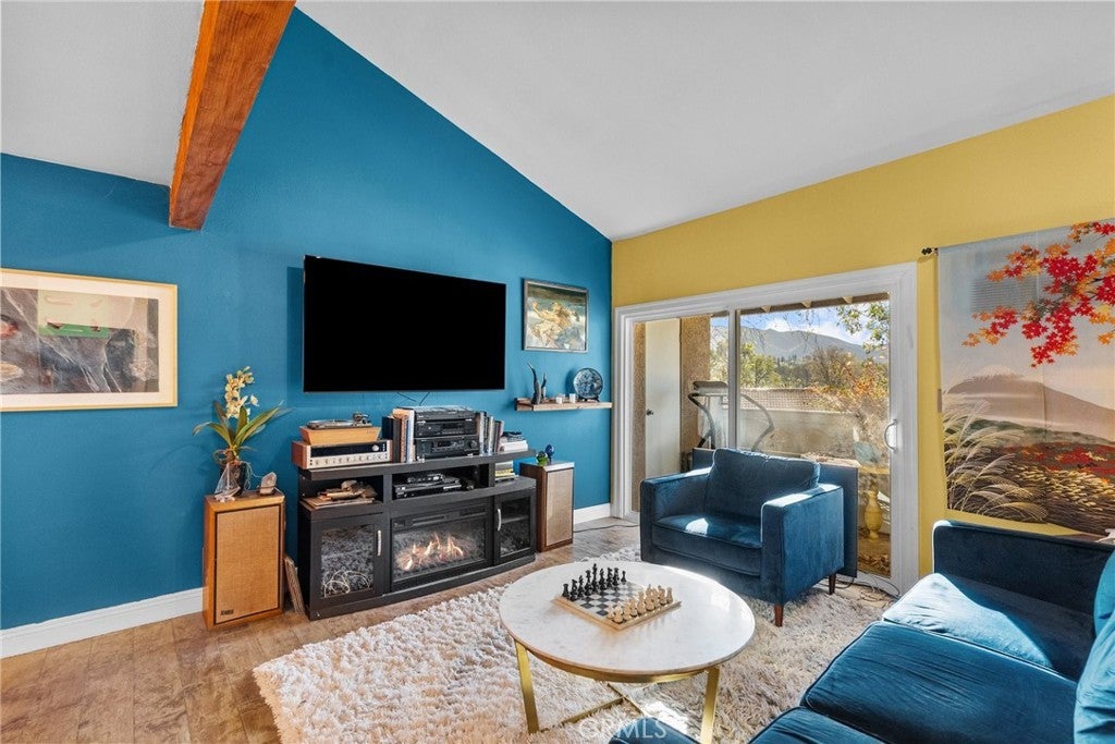 Photo of Listing #SR25051214