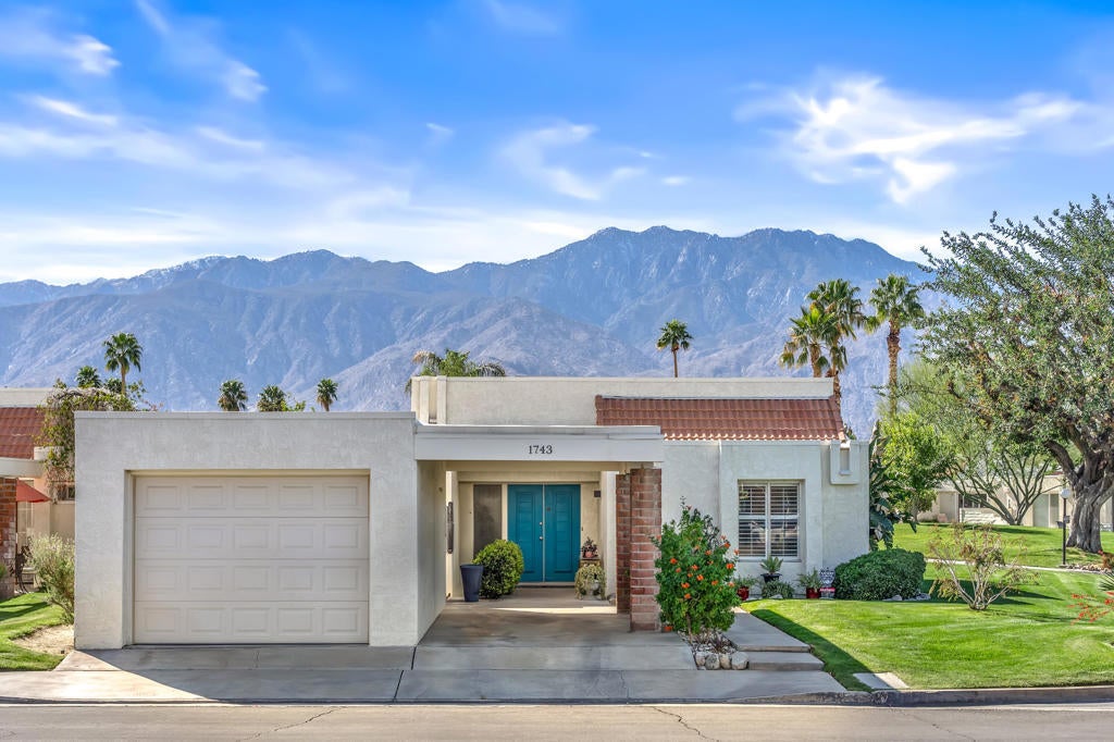 1743 Firestone Plaza, Palm Springs
