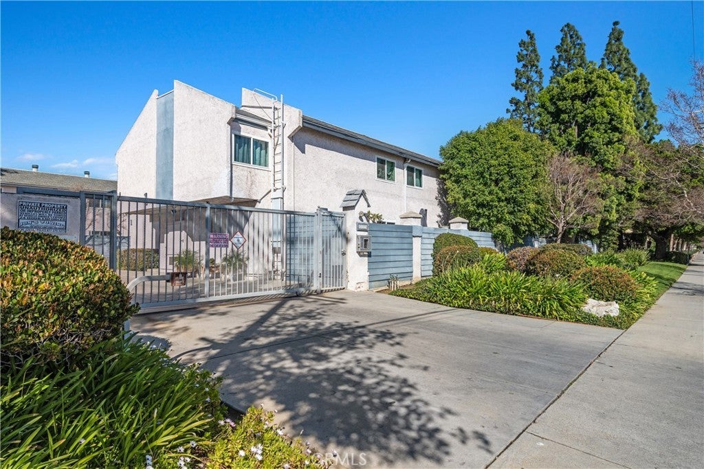 Photo of Listing #SR25050485