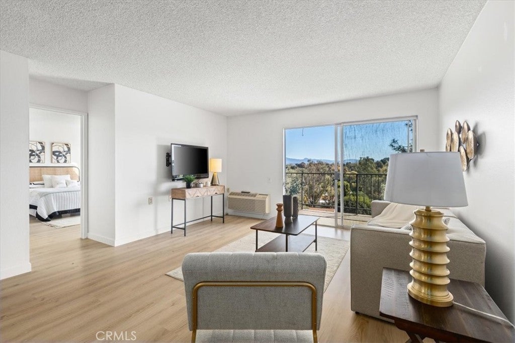 Photo of Listing #OC25048842