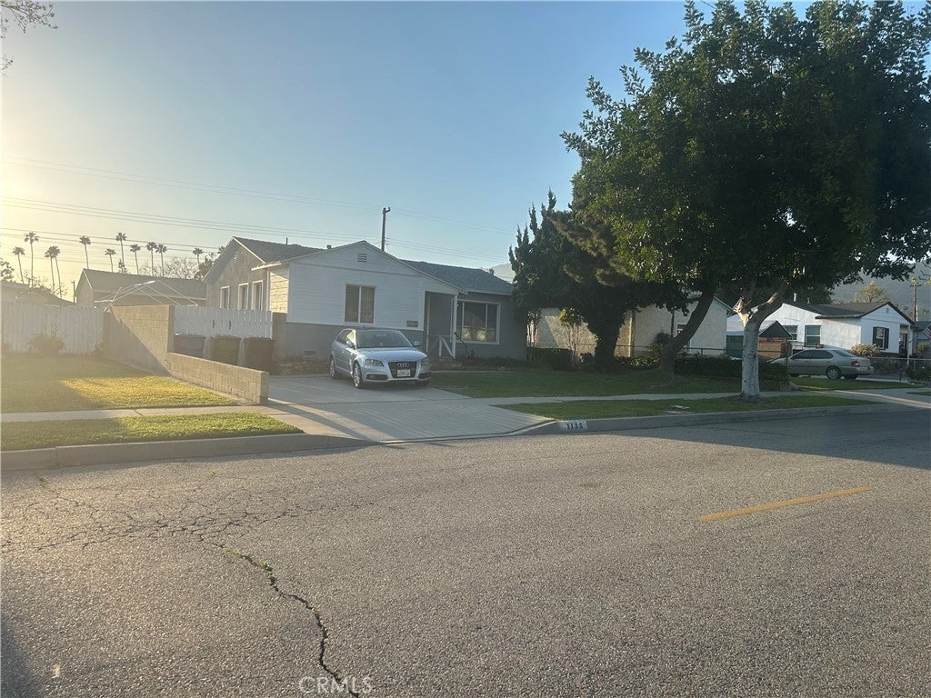 Photo of Listing #IV25051544