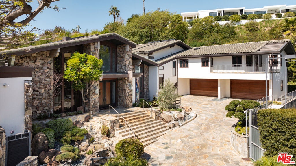 Photo of Listing #25506641