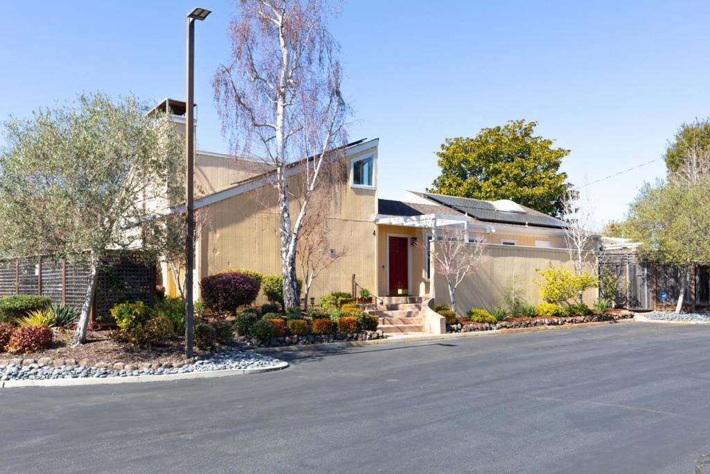 Photo of Listing #ML81997299