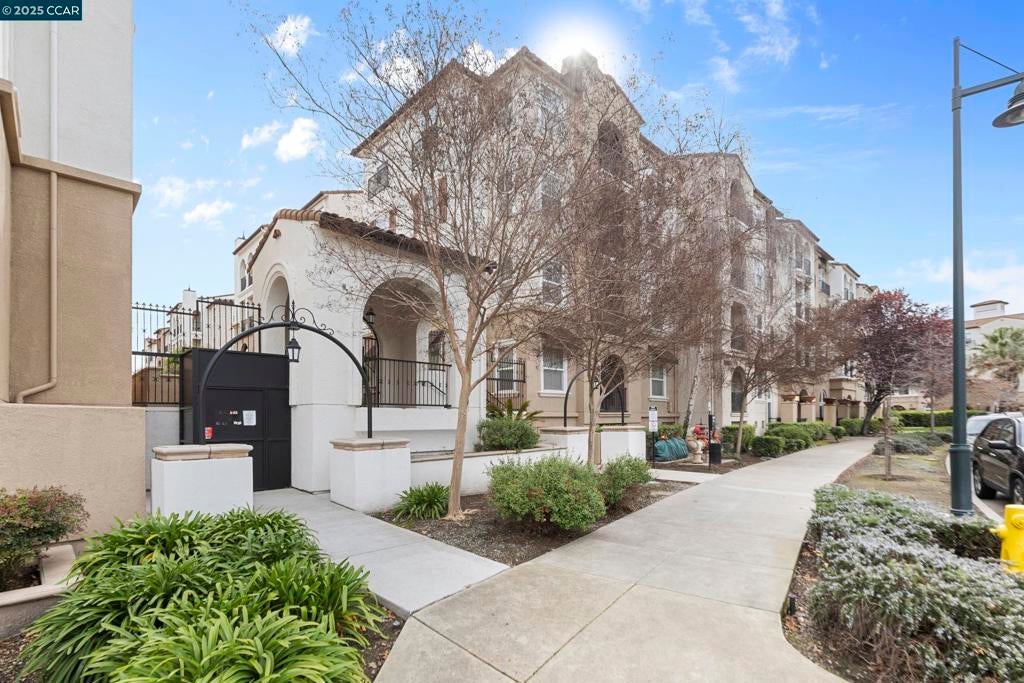 Photo of Listing #41088911