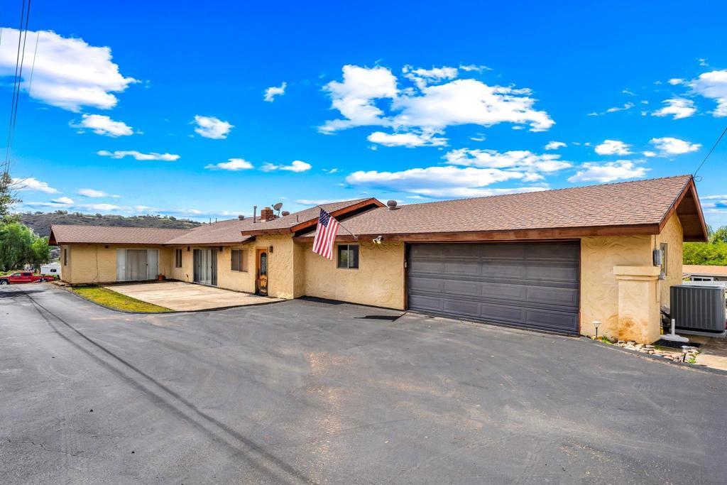 Photo of Listing #250021110SD