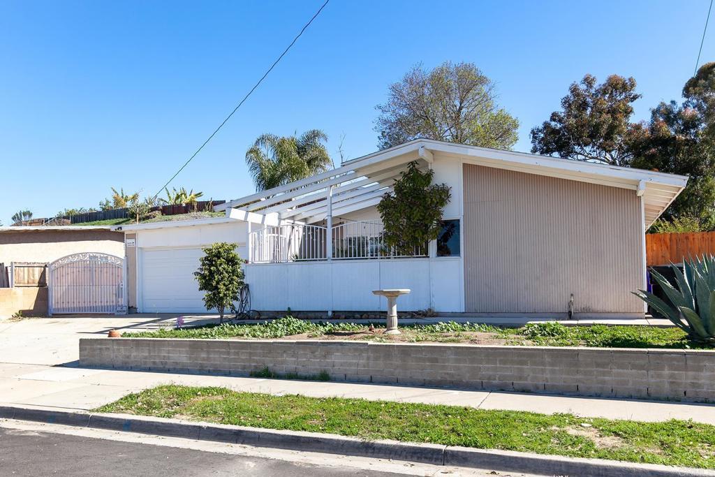 Photo of Listing #PTP2501743