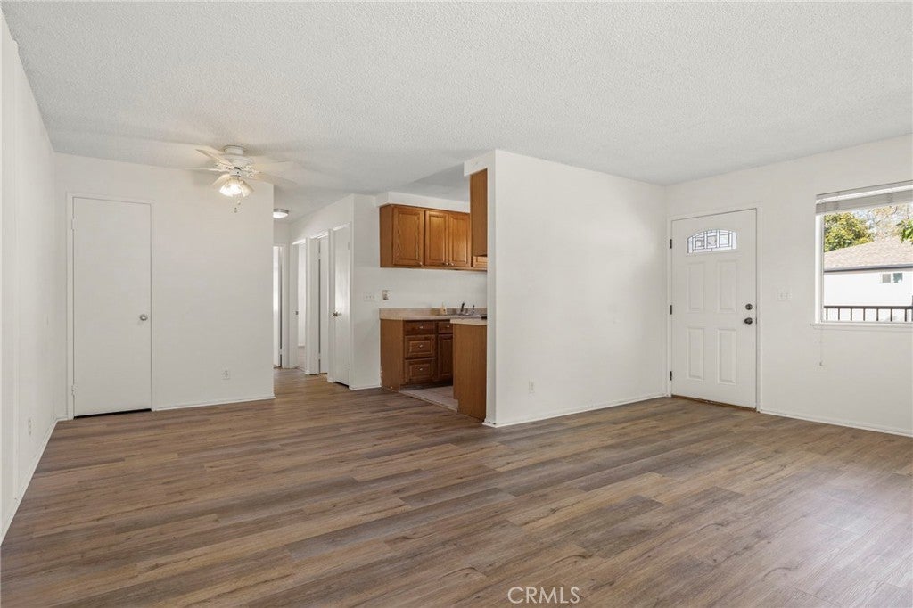 Photo of Listing #SR25039042