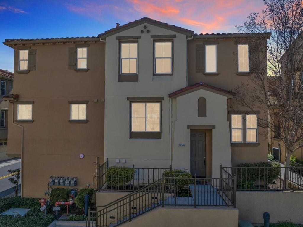 Photo of Listing #ML81997415