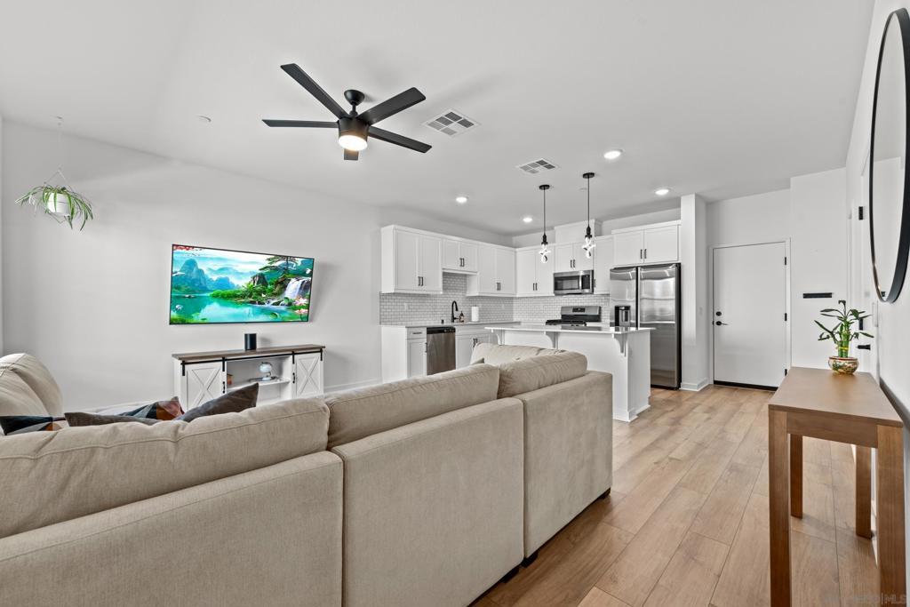 Photo of Listing #250021177SD