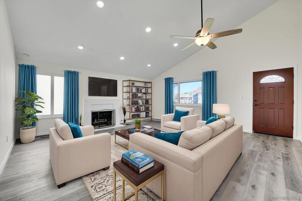 Photo of Listing #250021185SD