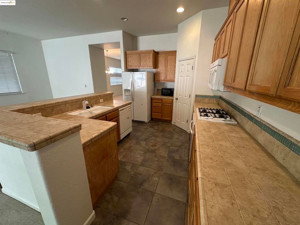 Photo of Listing #41089160