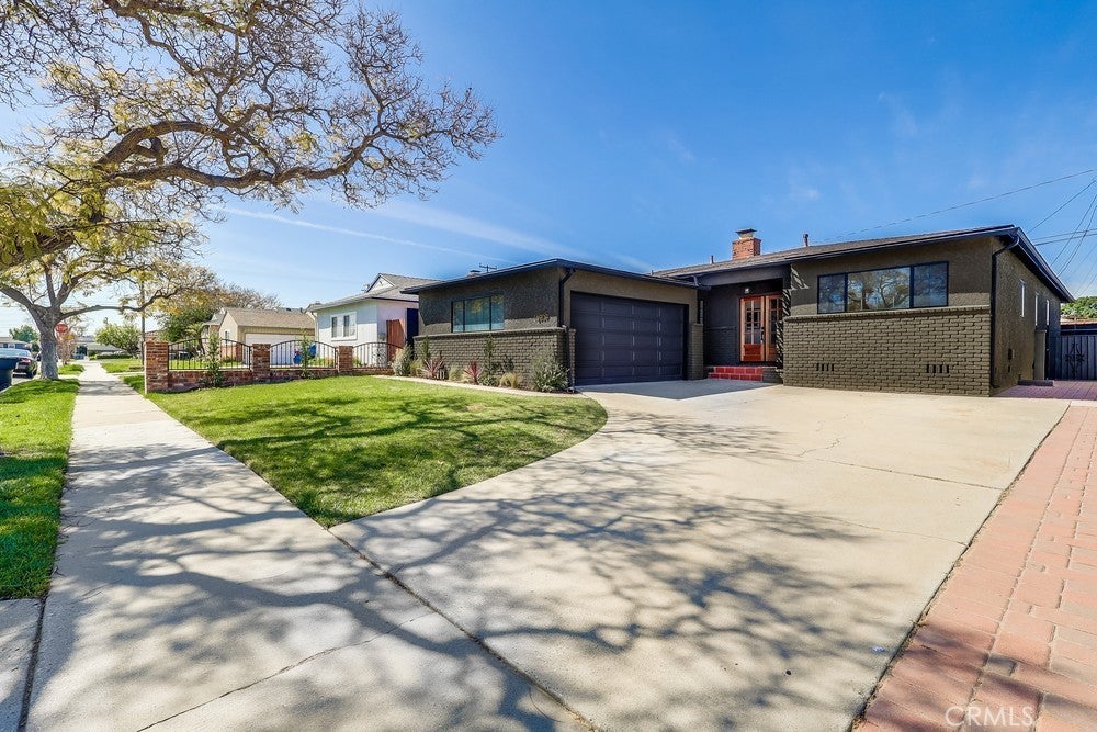 Photo of Listing #OC25048500