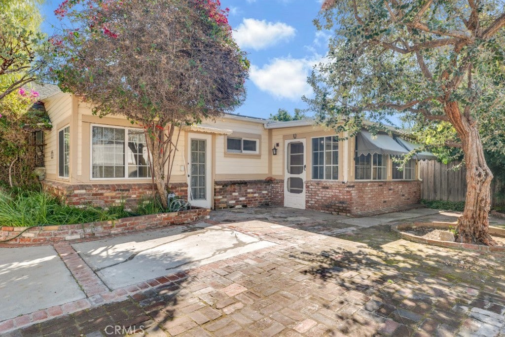 Photo of Listing #SR25052937