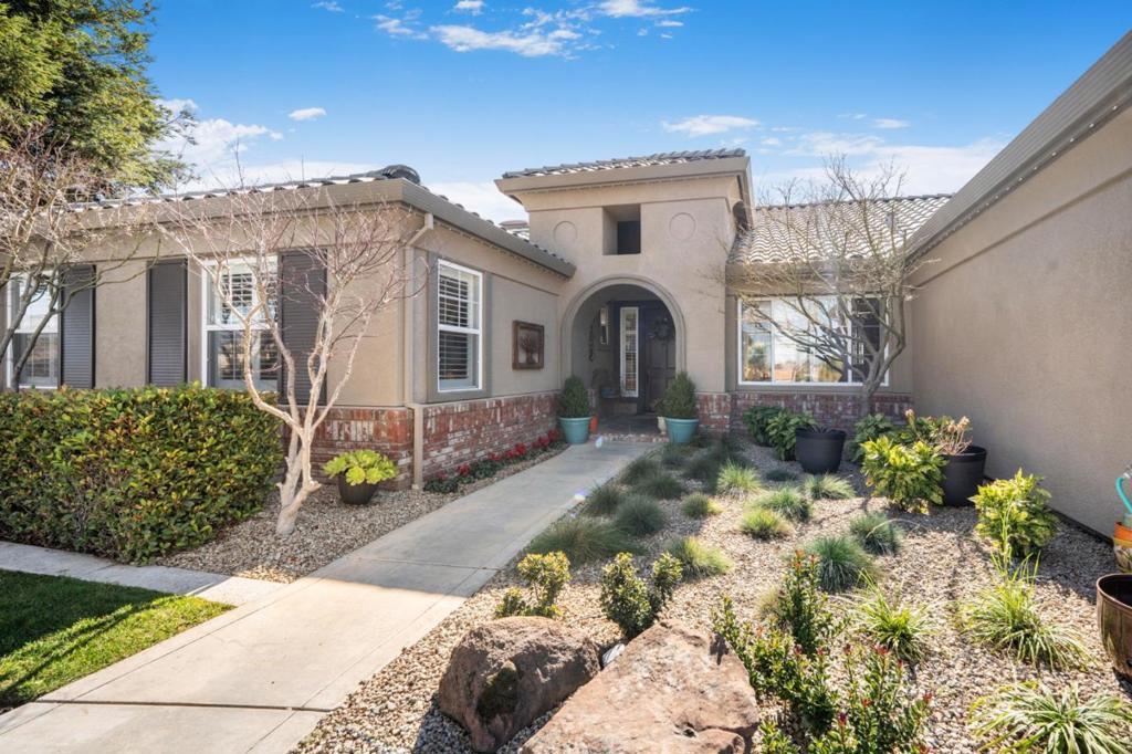 Photo of Listing #ML81996166