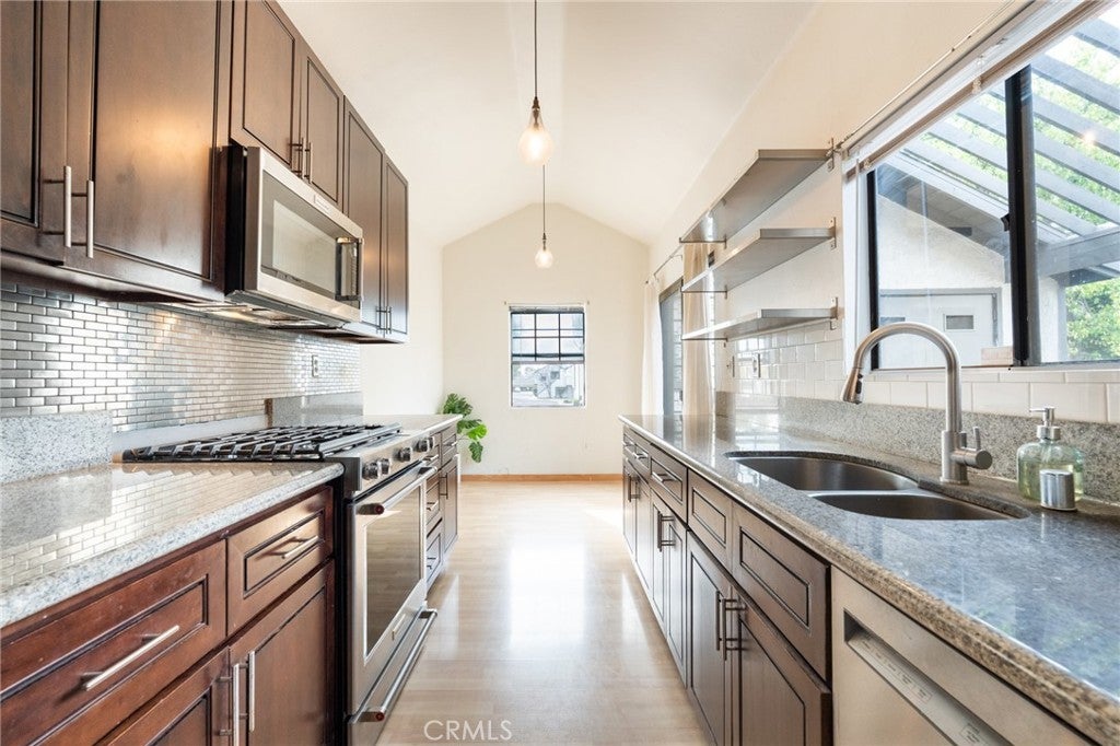 Photo of Listing #PW25055017