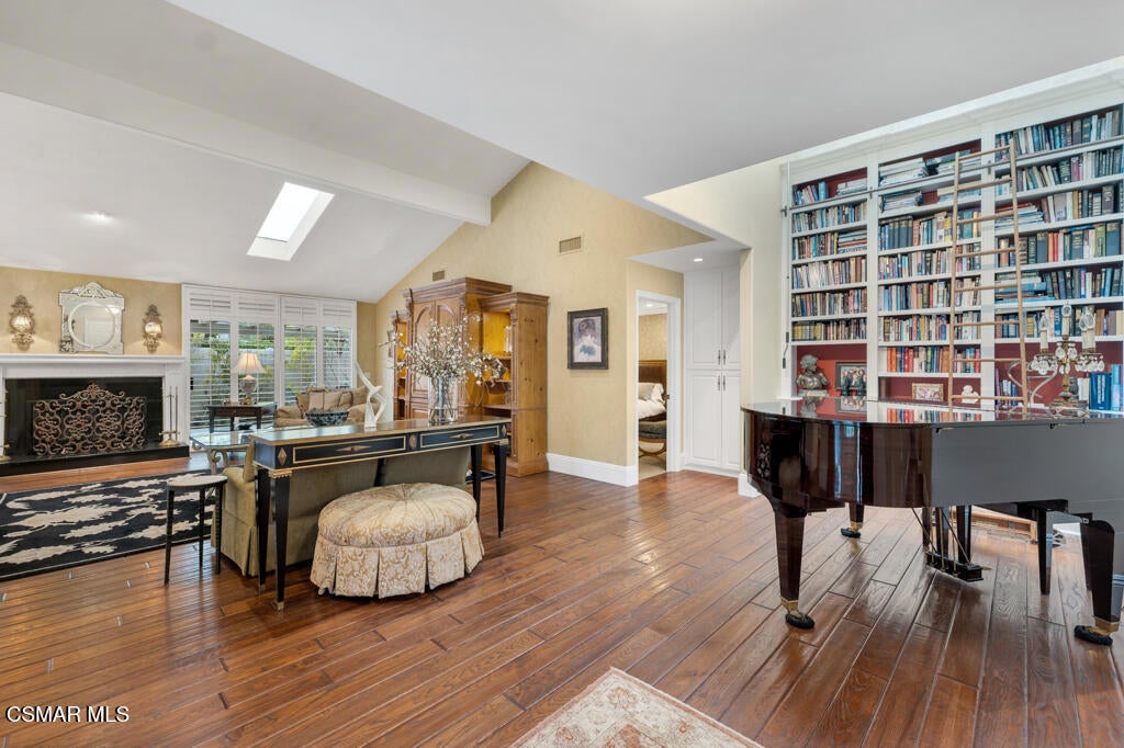 Photo of Listing #225001232