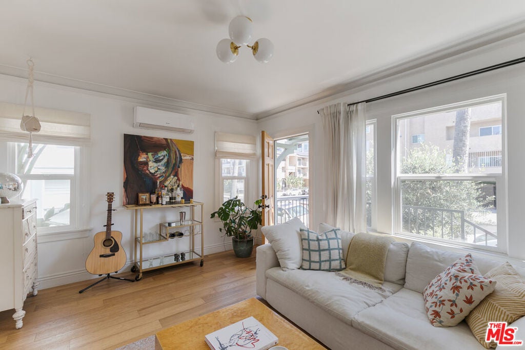 Photo of Listing #25507647