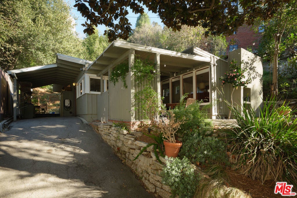 Photo of Listing #25504911