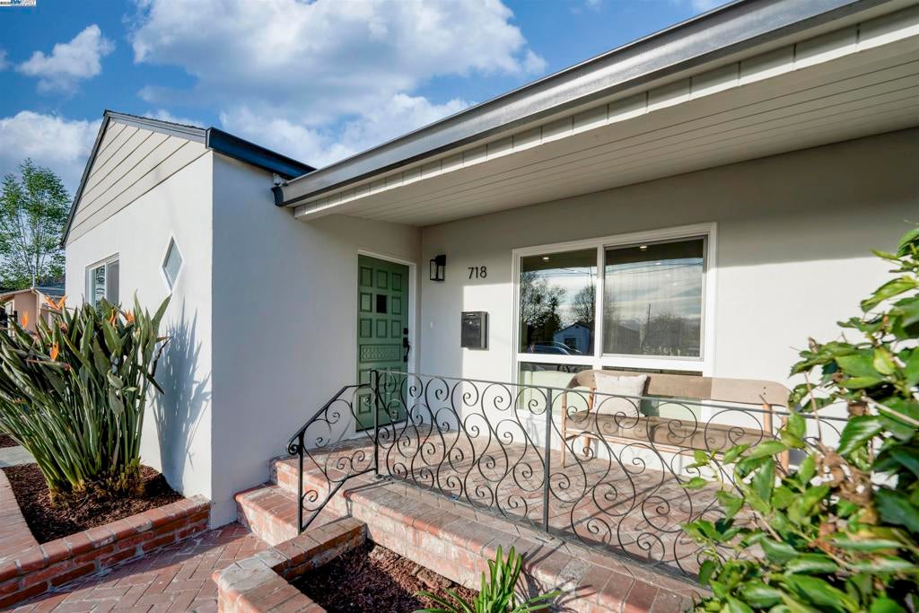 Photo of Listing #41089302