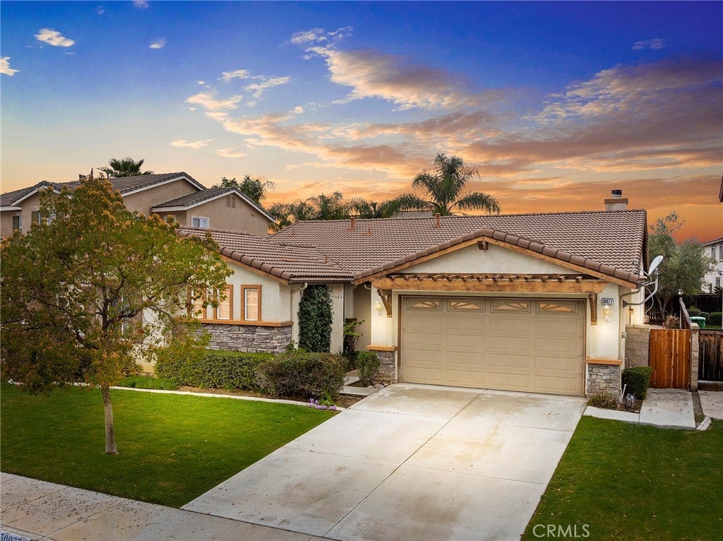 Photo of Listing #SW25054427