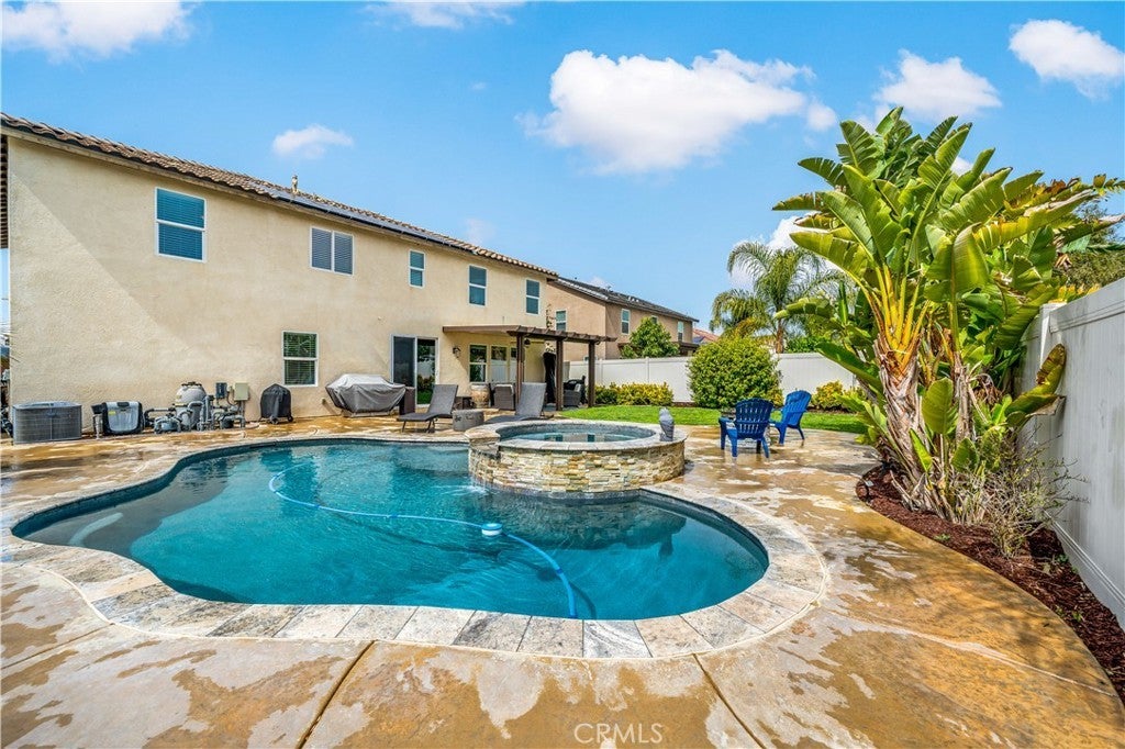 Photo of Listing #SW25055717