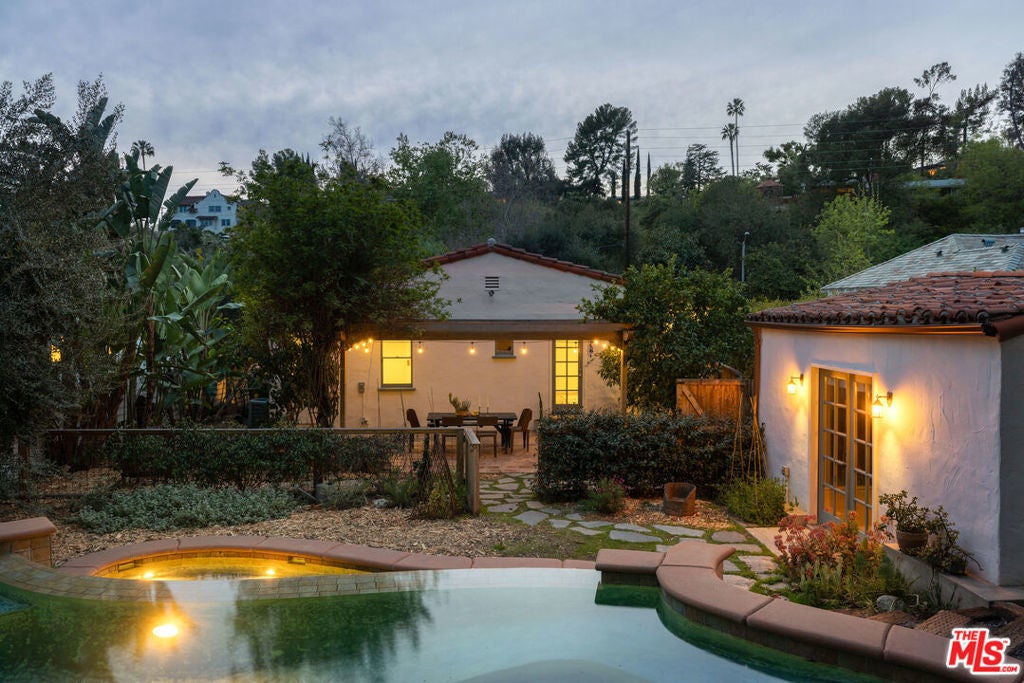 Photo of Listing #25510297