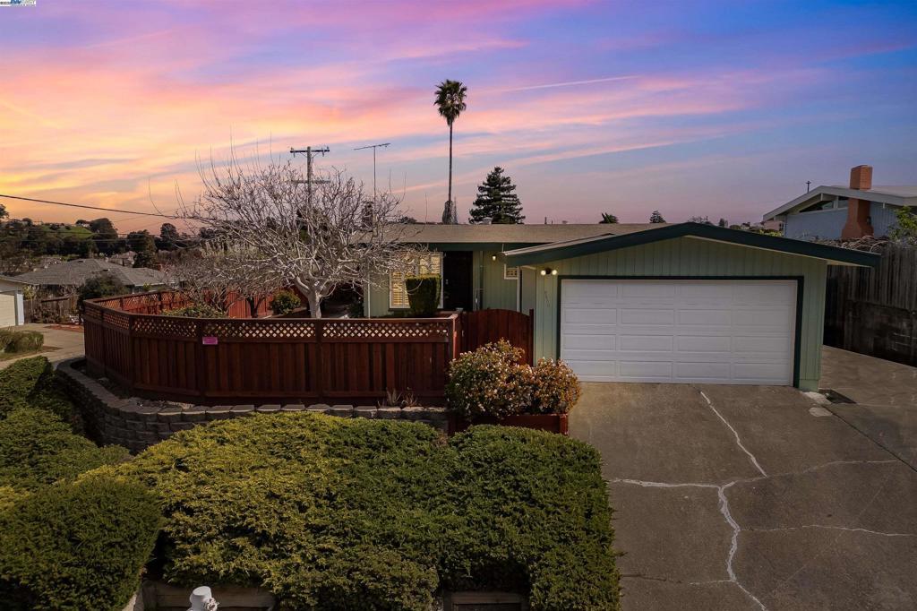 Photo of Listing #41089341