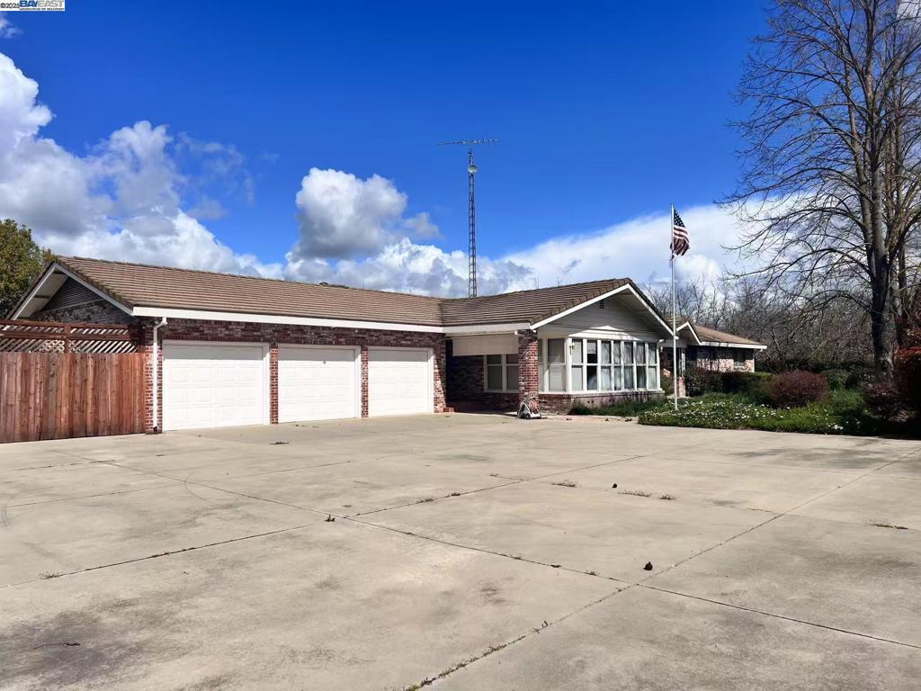 Photo of Listing #41089379