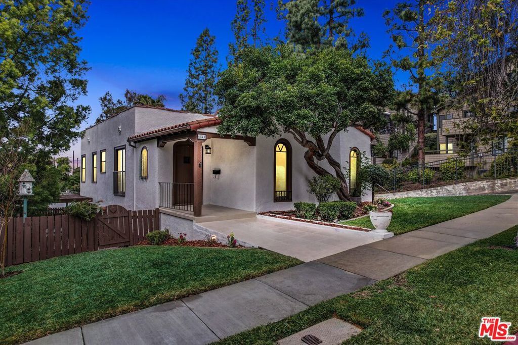 Photo of Listing #25511325