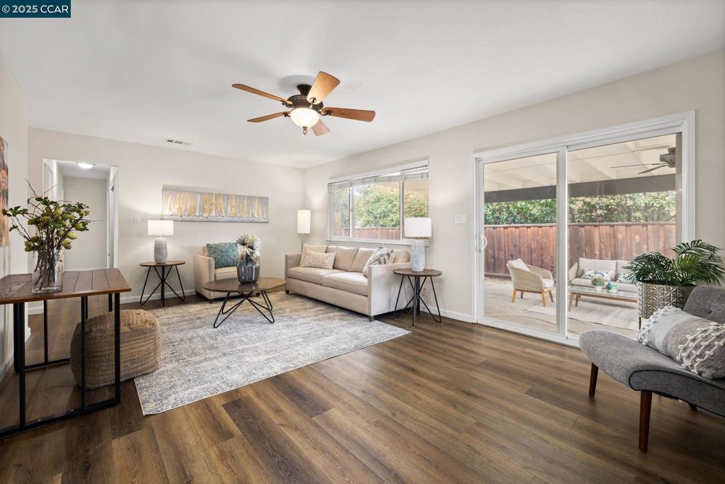 Photo of Listing #41089383