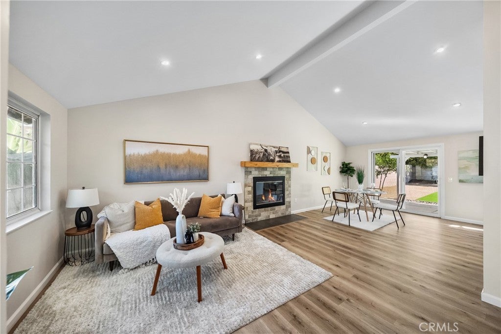 Photo of Listing #SW25056258