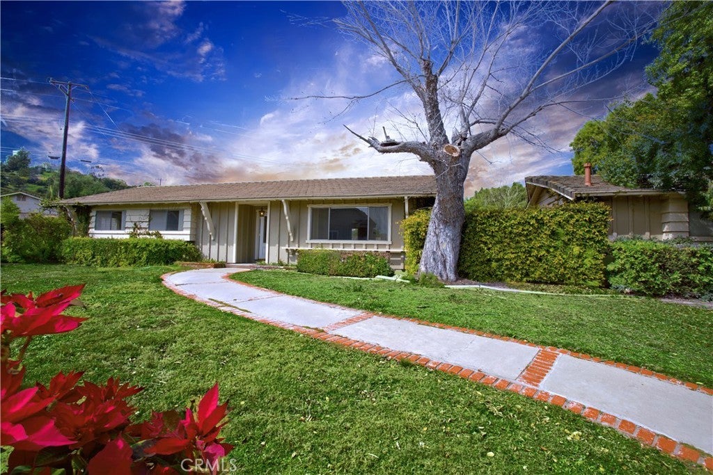 Photo of Listing #CV25055575