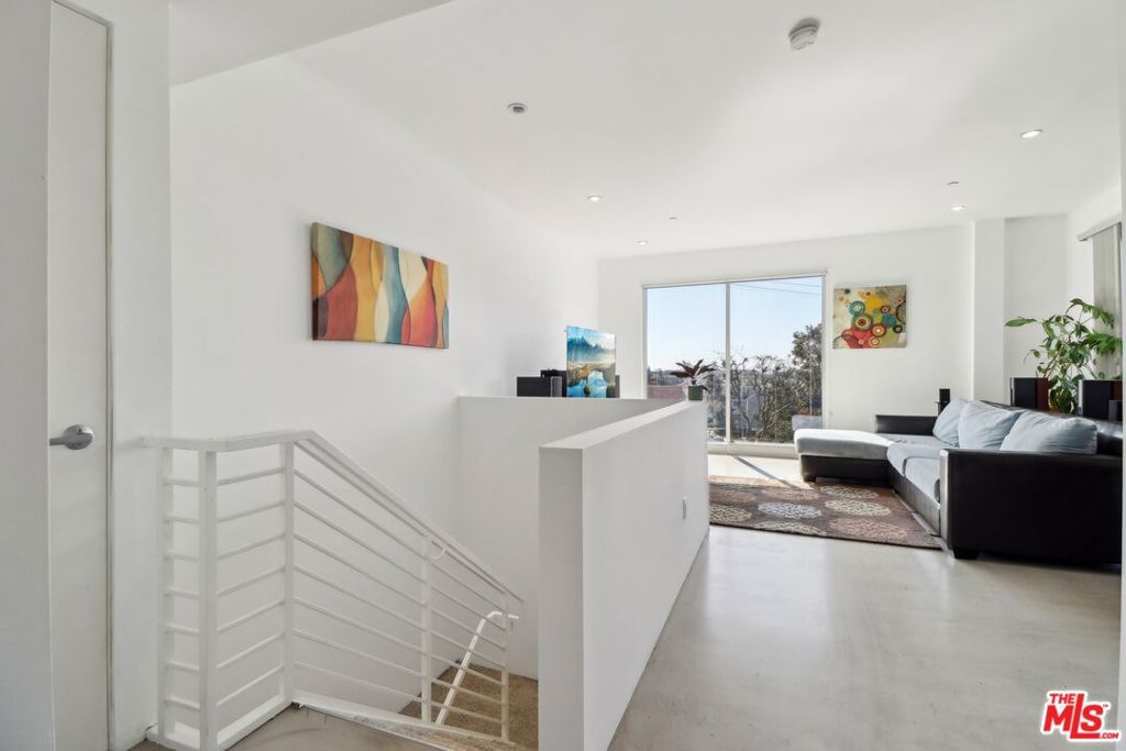 Photo of Listing #25510159