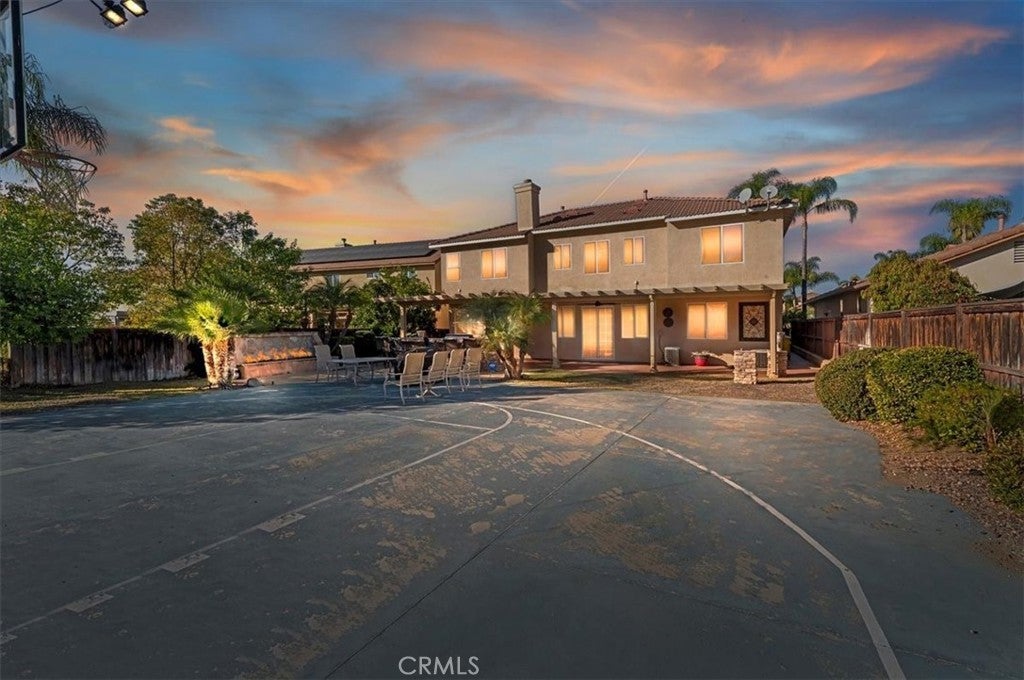 Photo of Listing #IV25056601