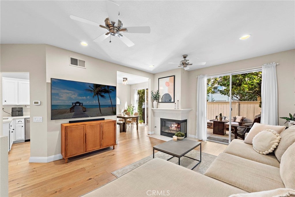 Photo of Listing #OC25050136