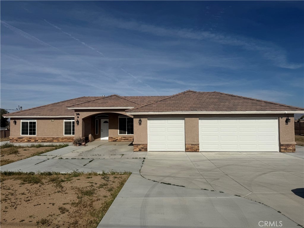 Photo of Listing #IV25054909