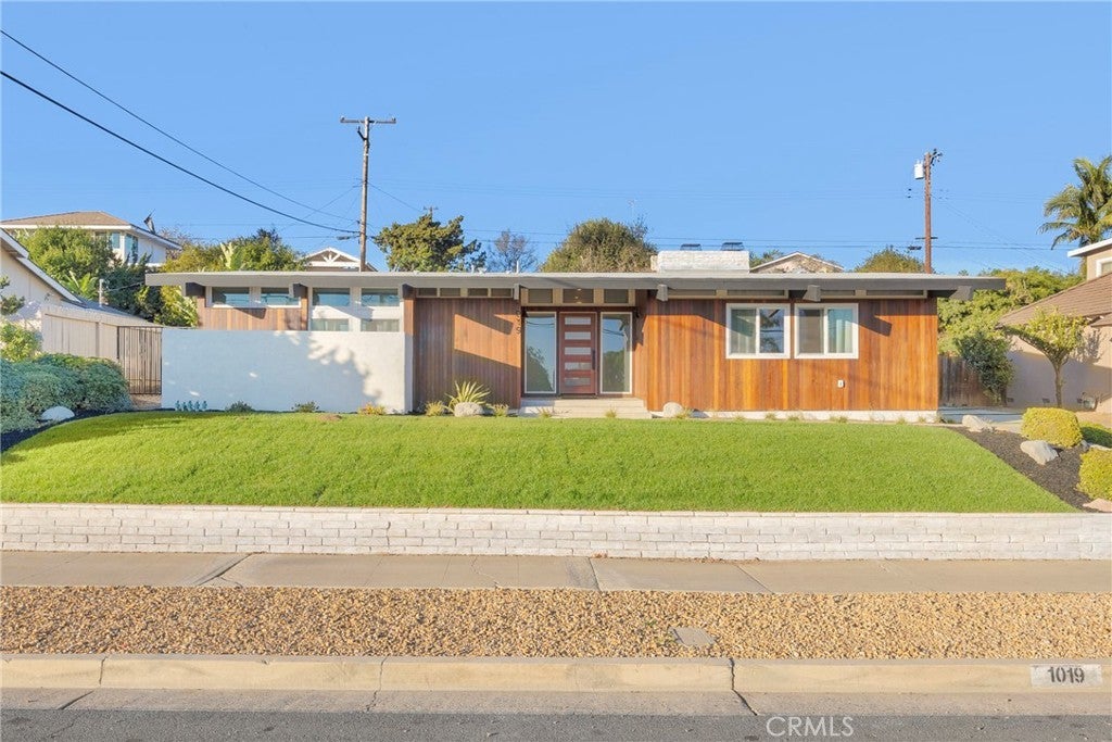 Photo of Listing #OC25056880