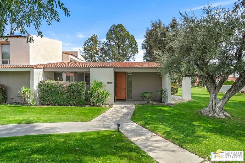 2537 Whitewater Club Drive # C, Palm Springs