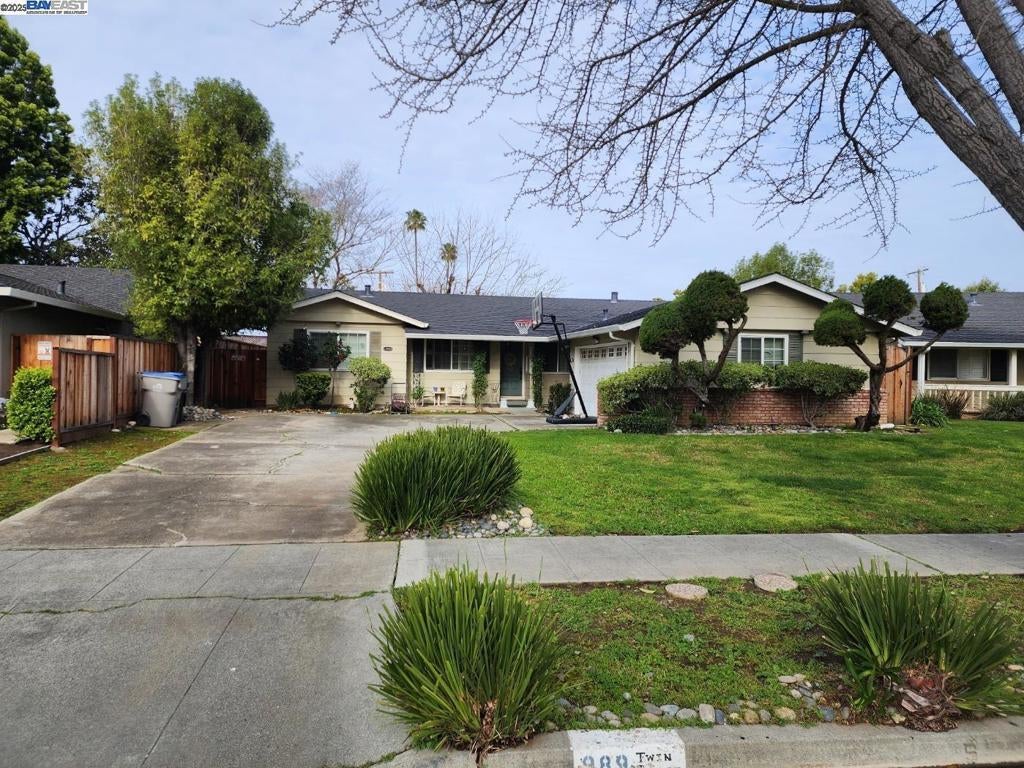 Photo of Listing #41089547