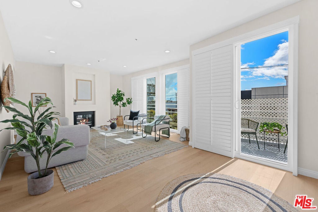 Photo of Listing #25510445