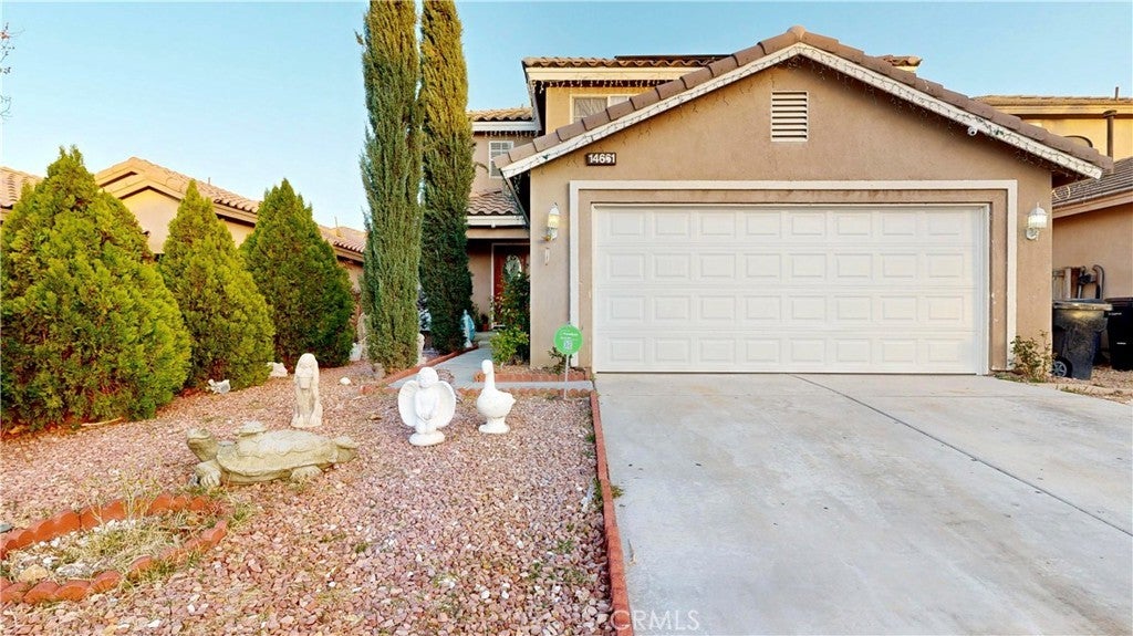 Photo of Listing #IV25056467