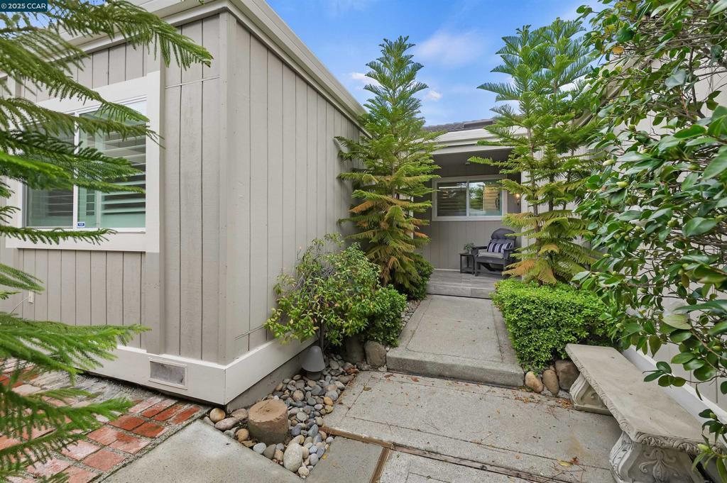 Photo of Listing #41089535