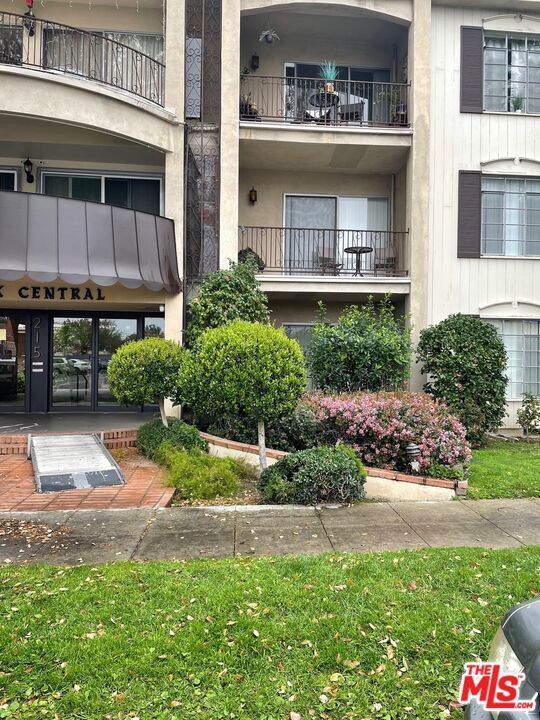 Photo of Listing #25511789